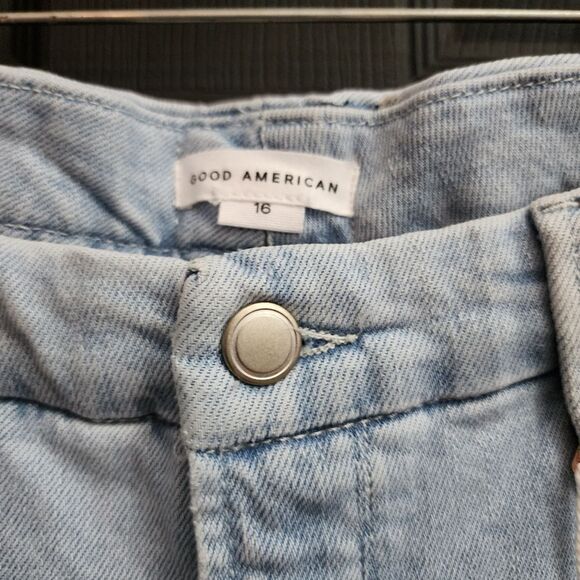 Good American 'Good Legs' Cigarette Raw Hem Jeans - Indigo145 - Picture 8 of 16